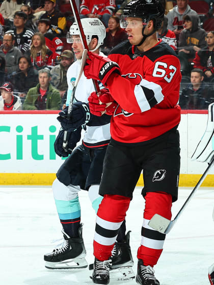 更是对整个 更是对整个